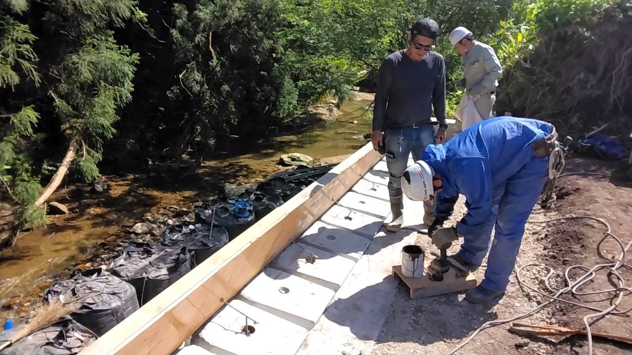 重機オペレーターが現場作業をしている様子